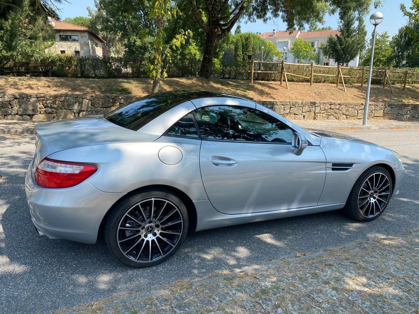 Mercedes-Benz SLK 200 BlueEFFICIENCY Roadster pur