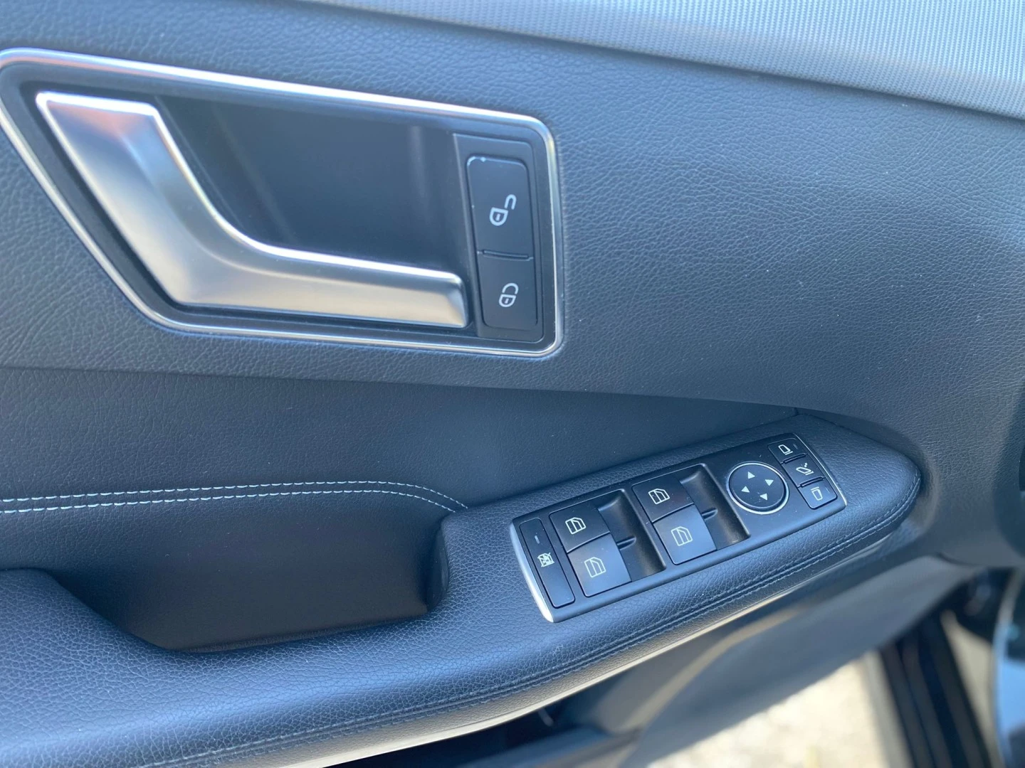 Mercedes-Benz E 300 Bluetec Hybrid Elegance