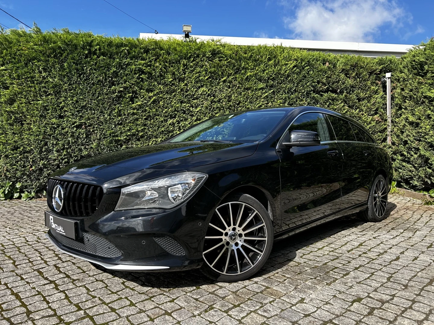 Mercedes-Benz CLA 180 d Shooting Brake