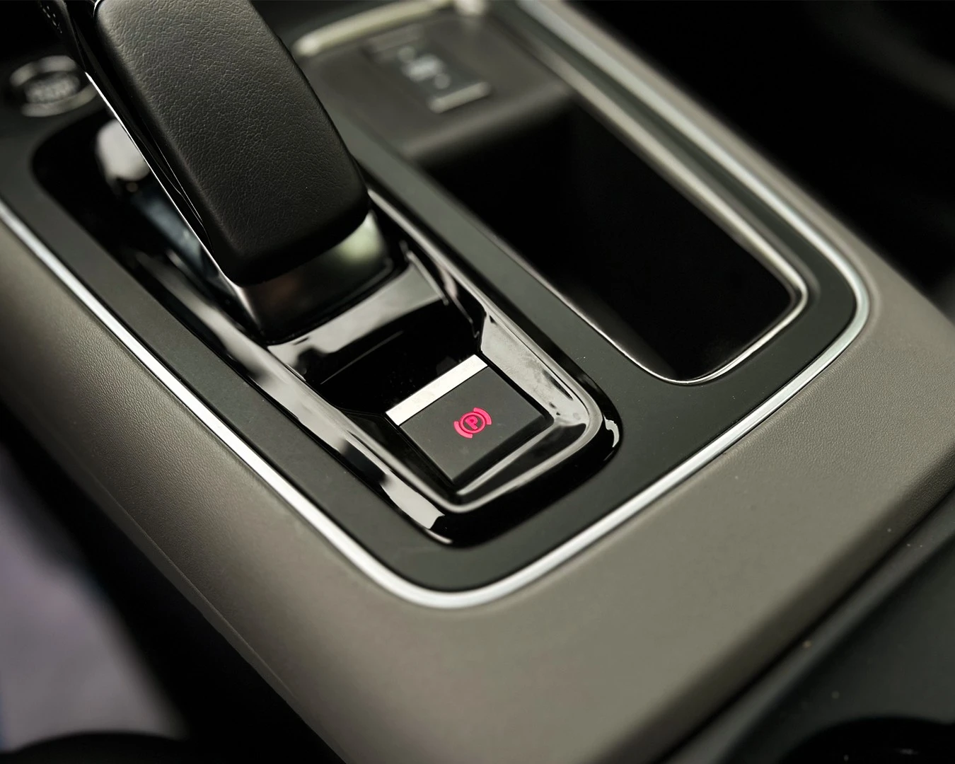Citroën C5 Aircross 1.6 Hybrid Plus e-EAT8