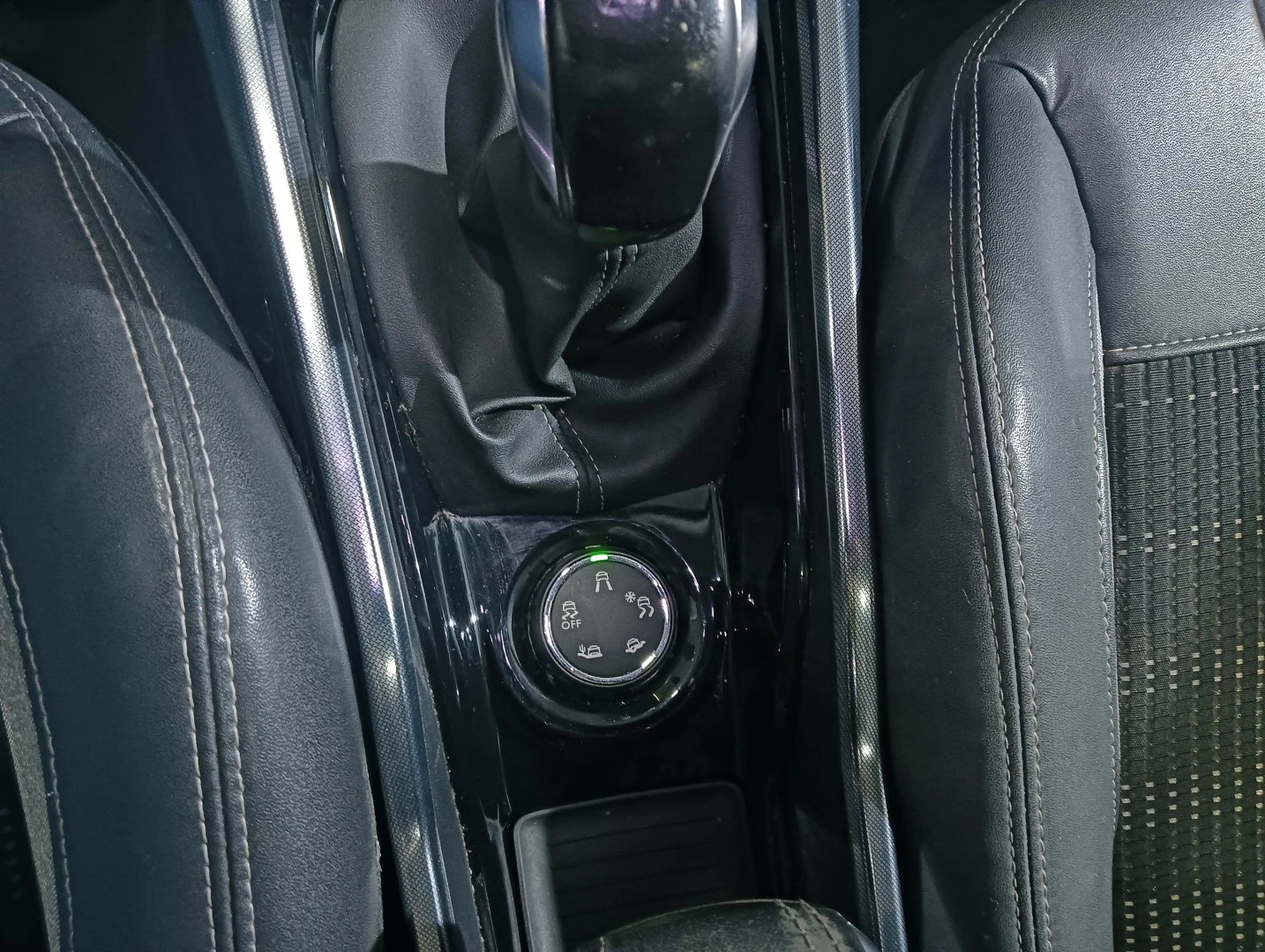 Peugeot 2008 1.6 e-HDi Allure