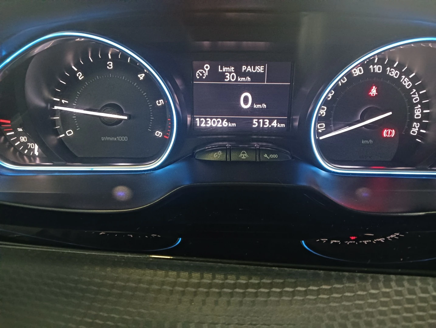 Peugeot 2008 1.6 e-HDi Allure