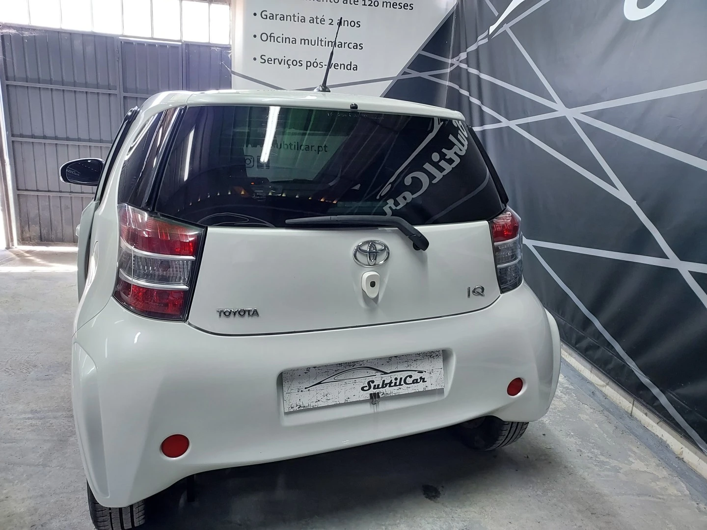 Toyota iQ 1.0 VVT-i 2 NAVI