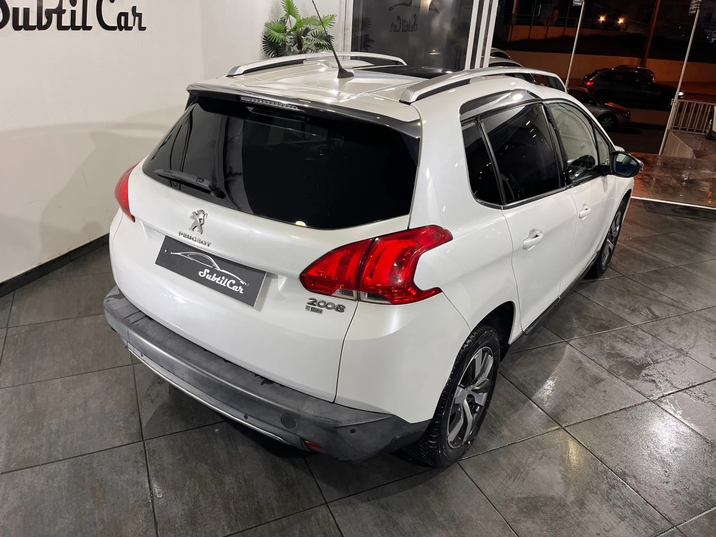 Peugeot 2008 1.6 e-HDi Allure