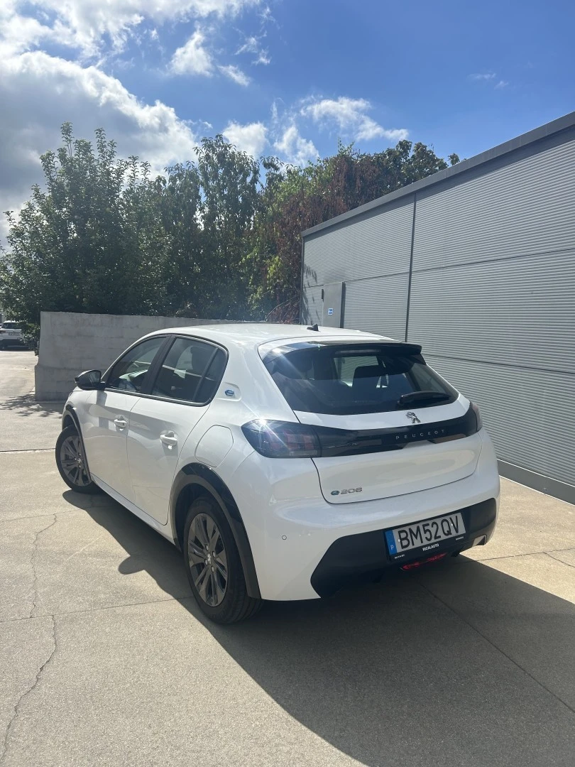 Peugeot e-208 Active