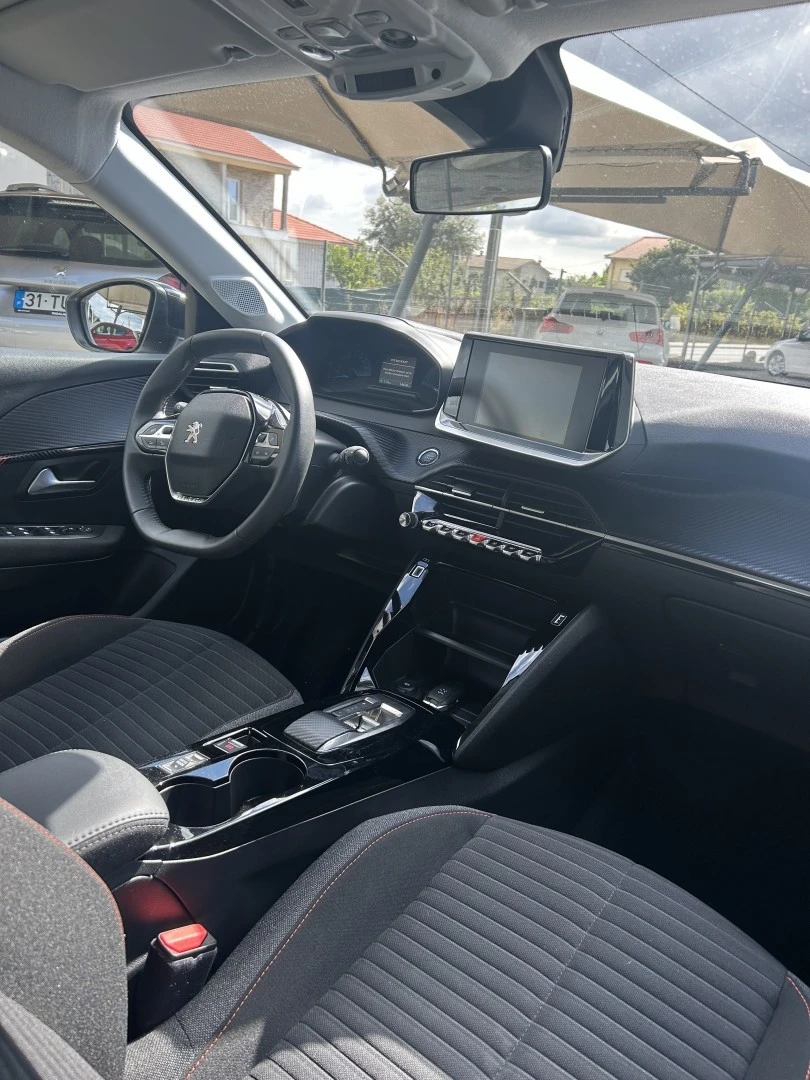 Peugeot e-208 Active