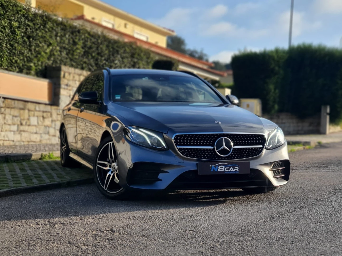 Mercedes-Benz E 220 d AMG Line