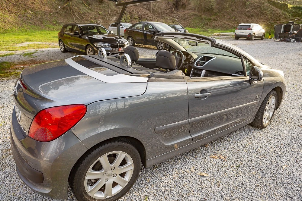Peugeot 207 CC 120 VTi JBL
