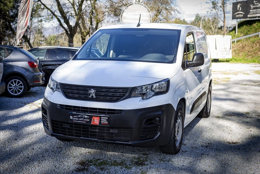 Peugeot Partner 1.5 BlueHDi Asphalt Standard