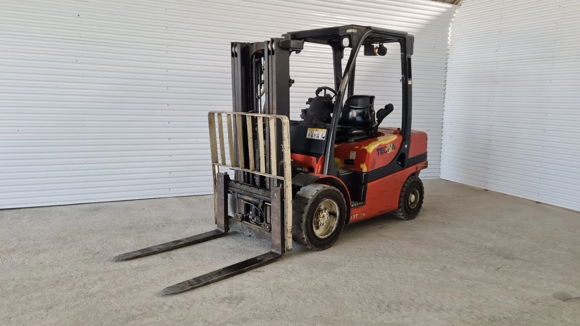 Yale TECNA 3000KG TRIPLEX - DESLOCAMENTO LATERAL