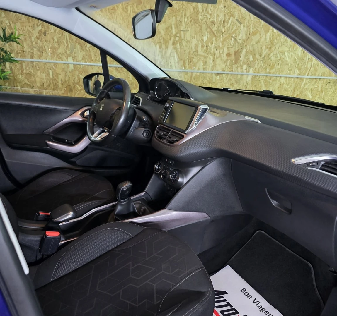 Peugeot 2008 1.2 VTi Active