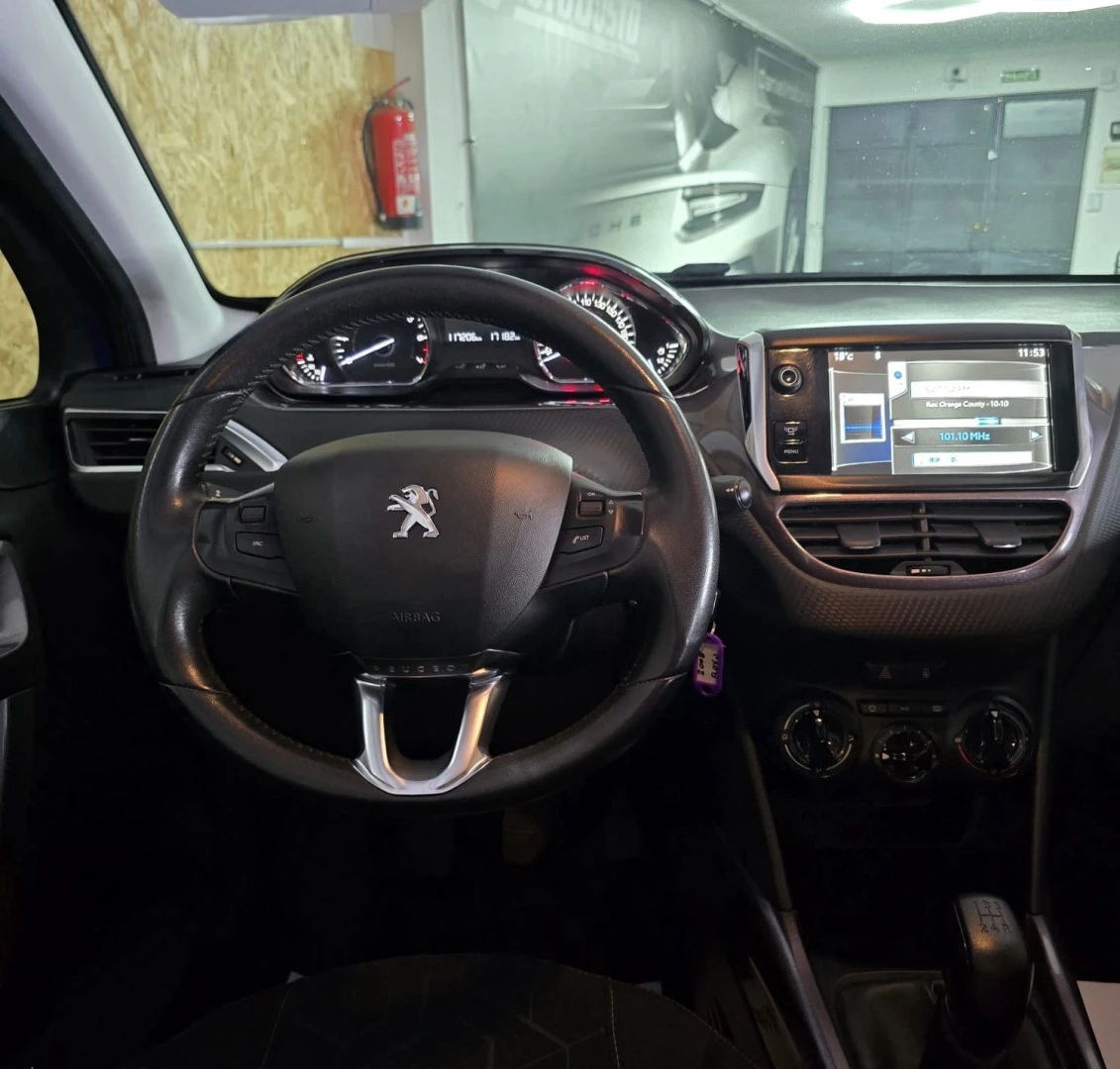Peugeot 2008 1.2 VTi Active