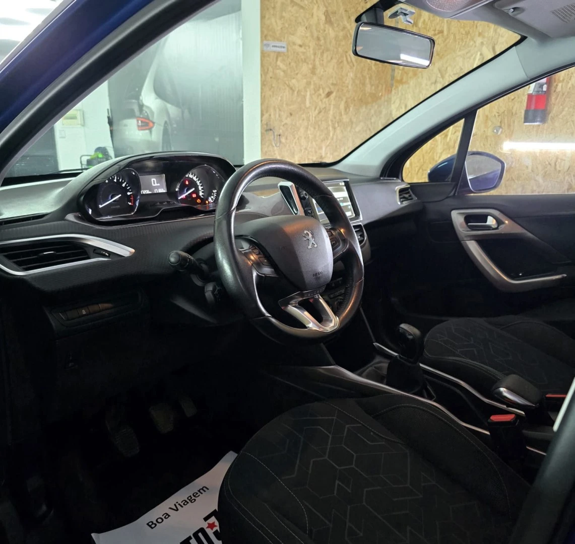 Peugeot 2008 1.2 VTi Active