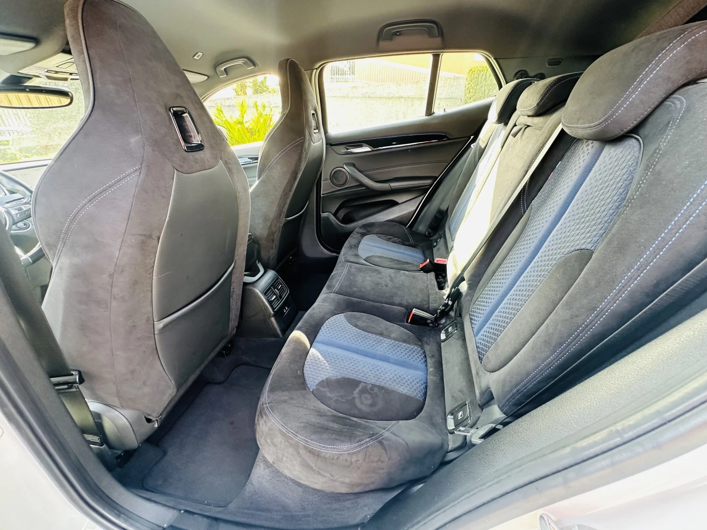 BMW X2 18 d sDrive Pack M
