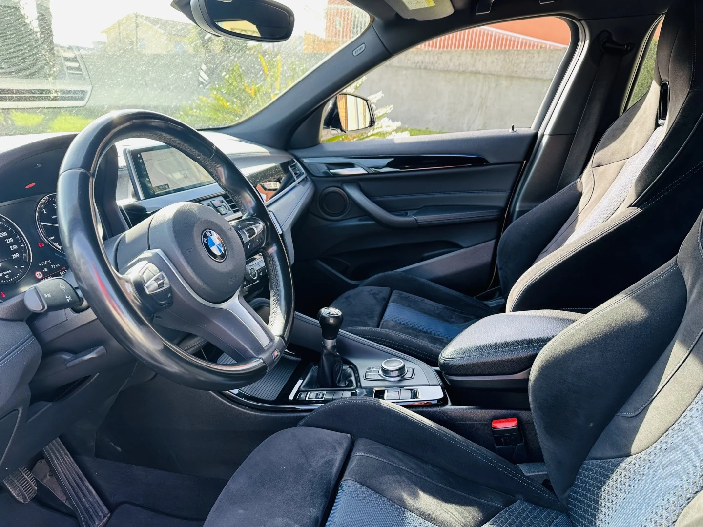 BMW X2 18 d sDrive Pack M