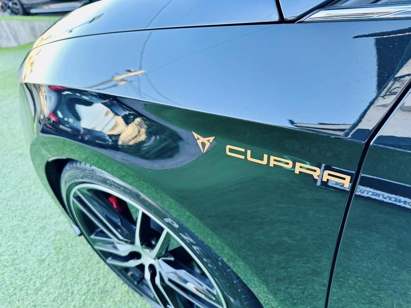 SEAT Leon 2.0 TSI S&amp;S DSG Cupra 300