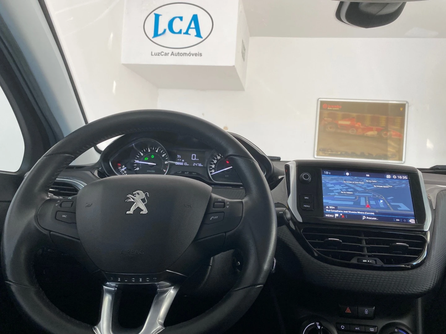 Peugeot 208 1.2 PureTech Signature