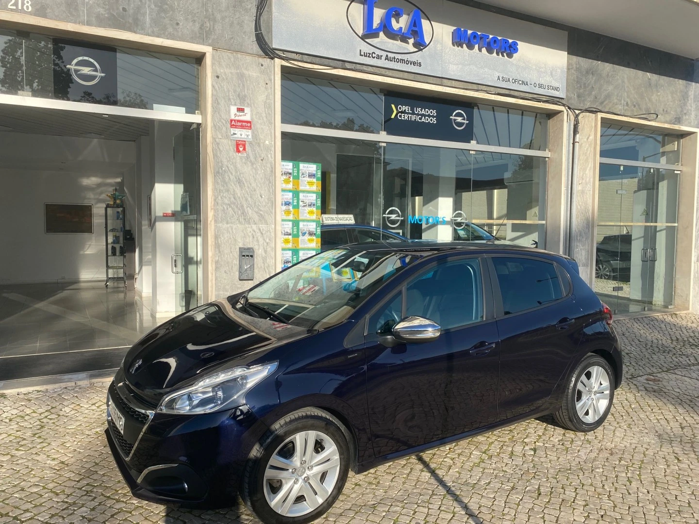 Peugeot 208 1.2 PureTech Signature