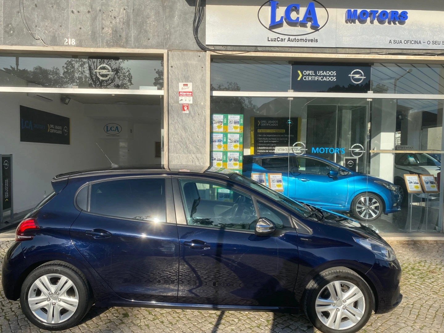 Peugeot 208 1.2 PureTech Signature