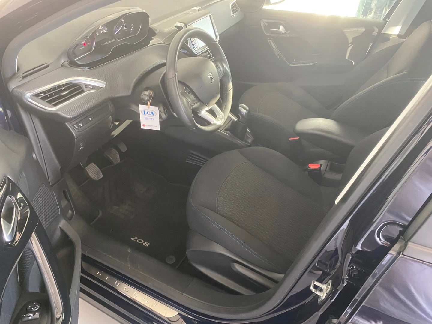 Peugeot 208 1.2 PureTech Signature