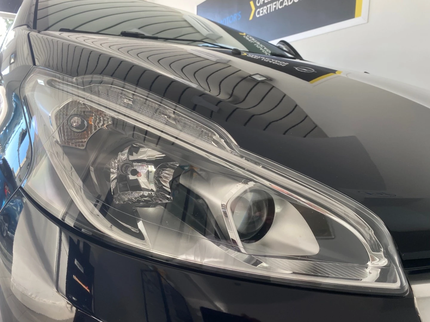 Peugeot 208 1.2 PureTech Signature