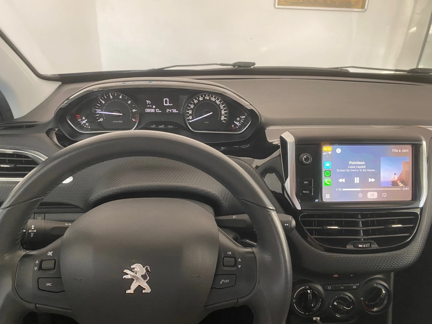 Peugeot 208 1.2 PureTech Signature