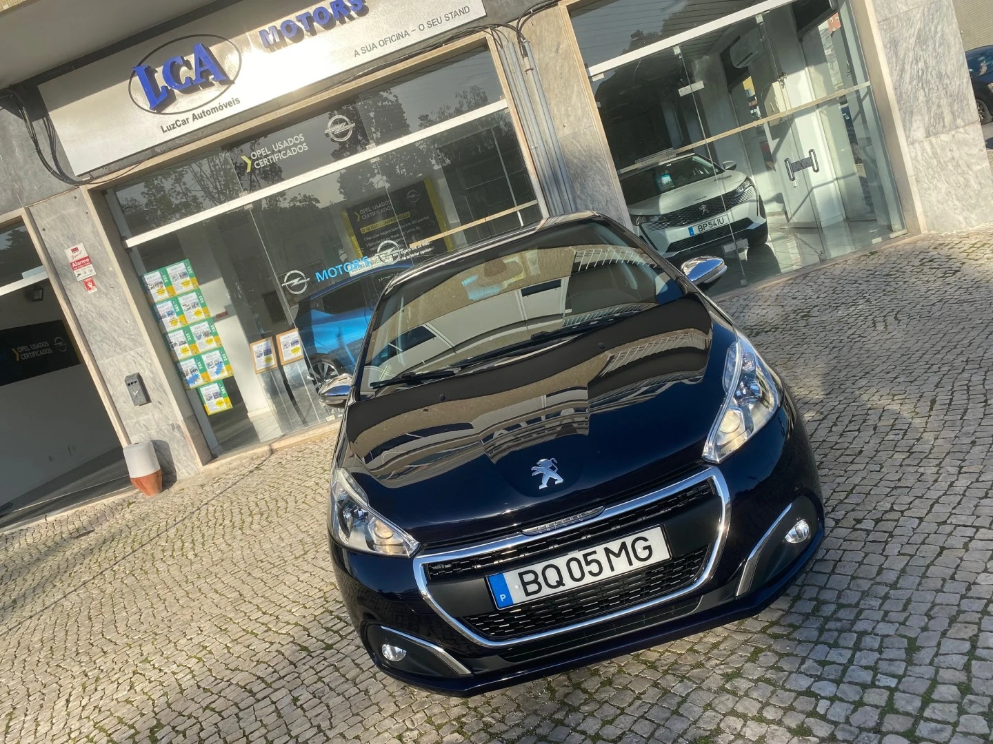 Peugeot 208 1.2 PureTech Signature