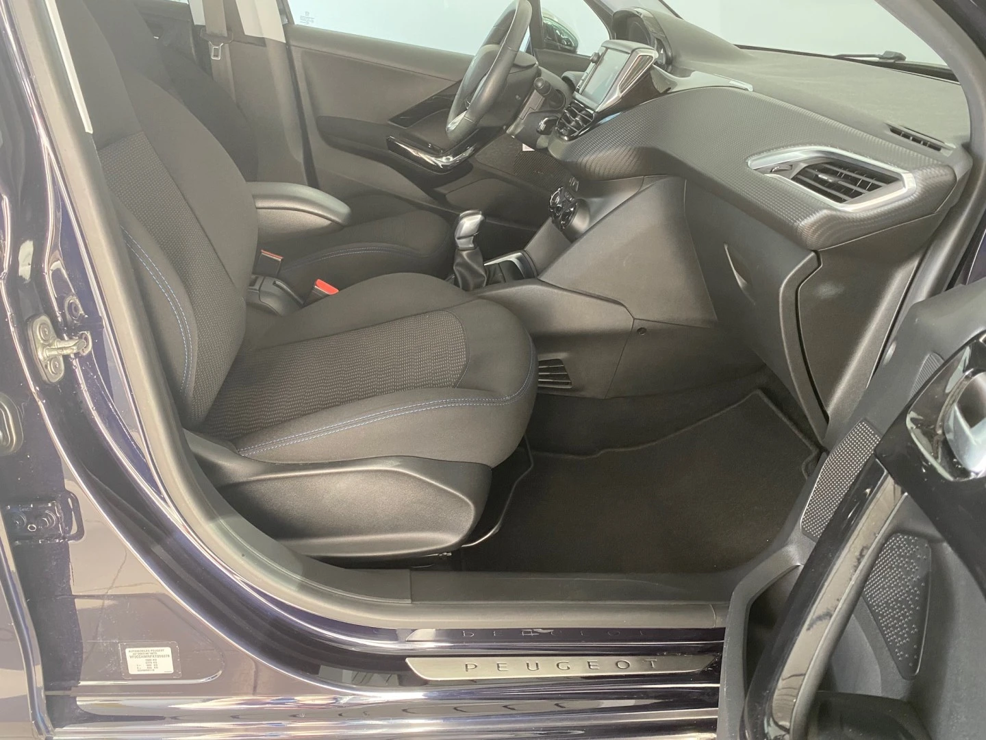 Peugeot 208 1.2 PureTech Signature