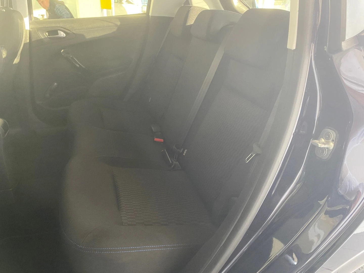 Peugeot 208 1.2 PureTech Signature