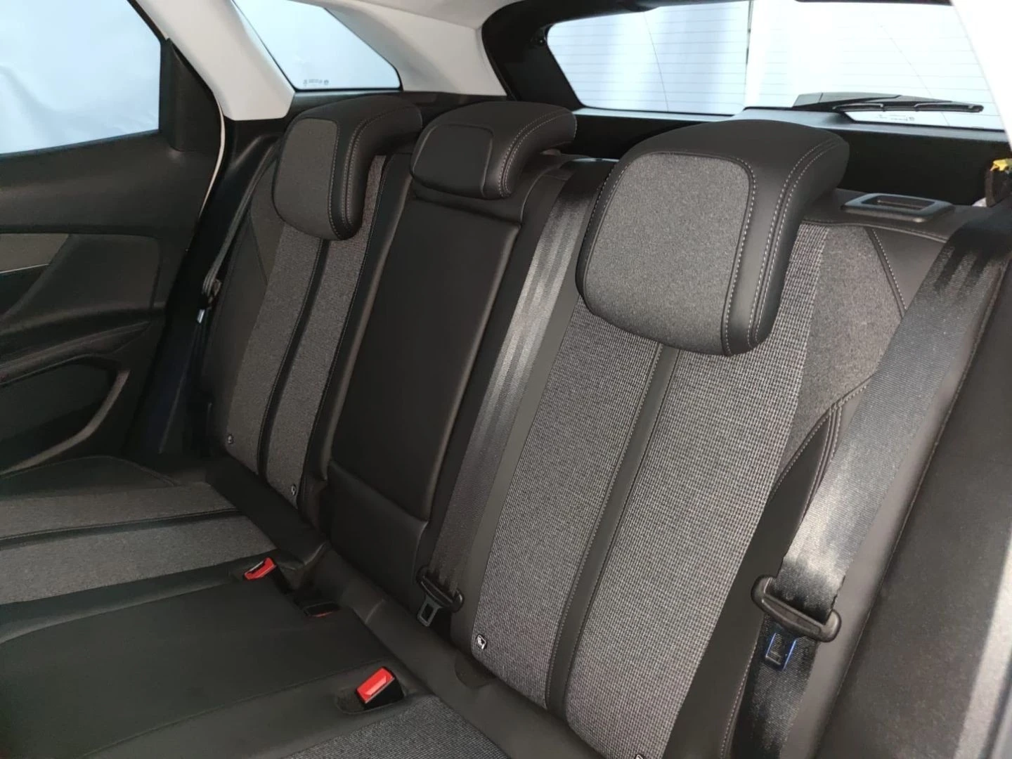 Peugeot 3008 1.5 BlueHDi Allure Baixo Consumo EAT8