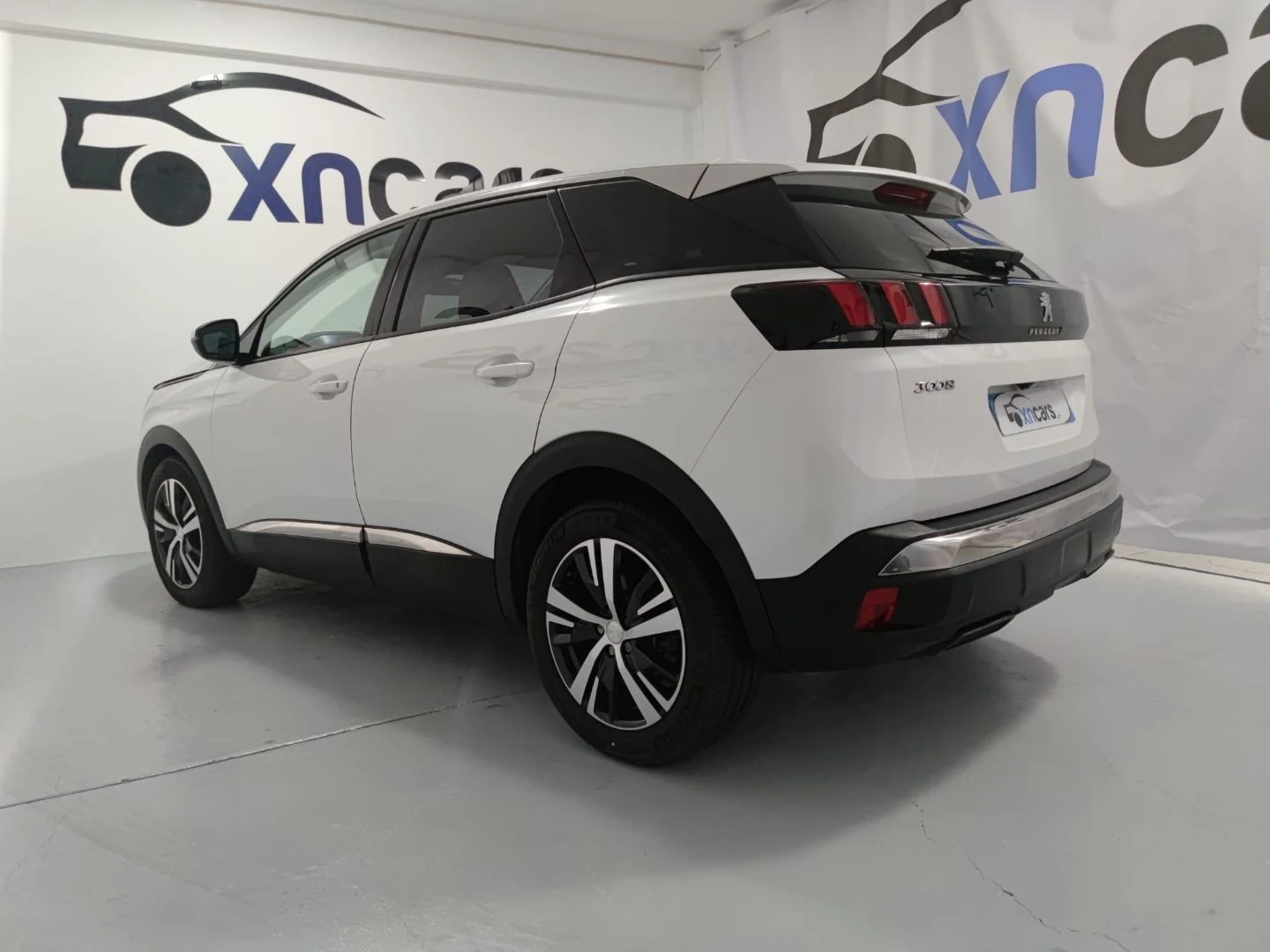 Peugeot 3008 1.5 BlueHDi Allure Baixo Consumo EAT8