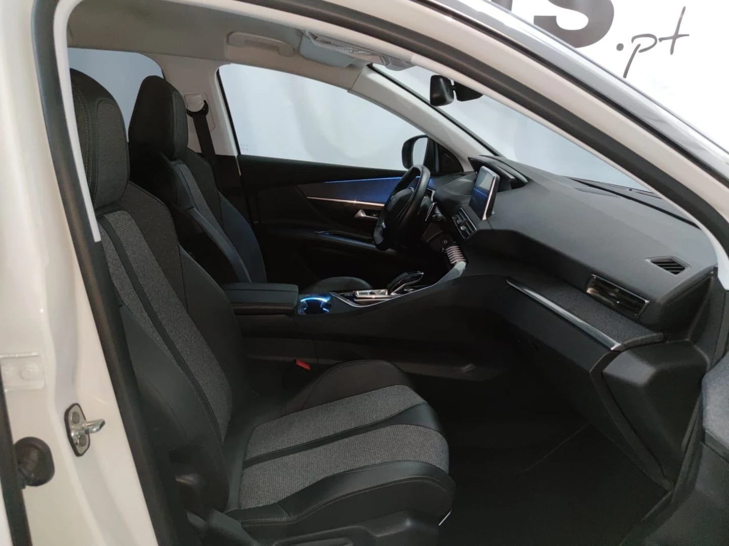 Peugeot 3008 1.5 BlueHDi Allure Baixo Consumo EAT8
