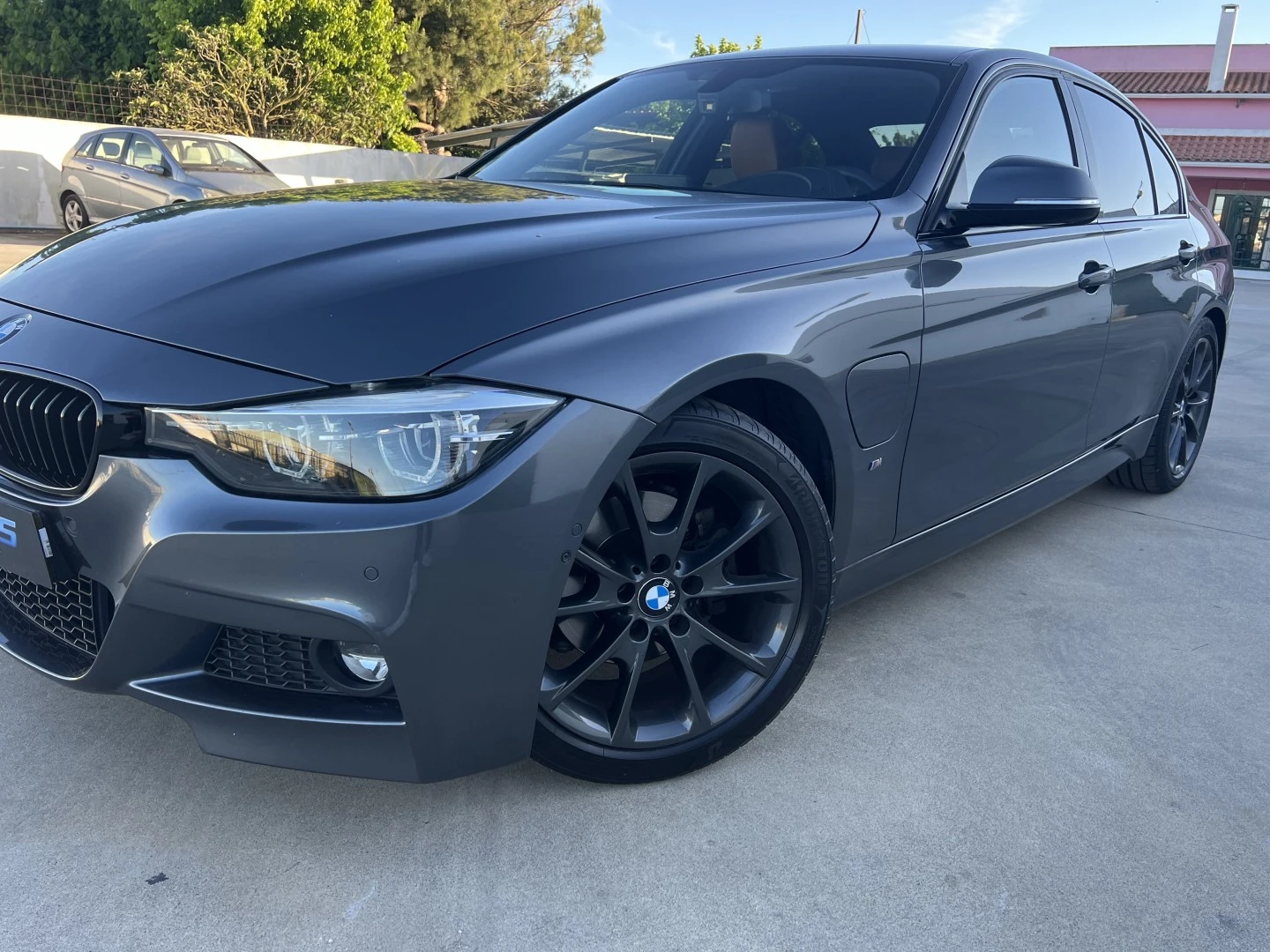 BMW 330 e iPerformance Pack M Shadow