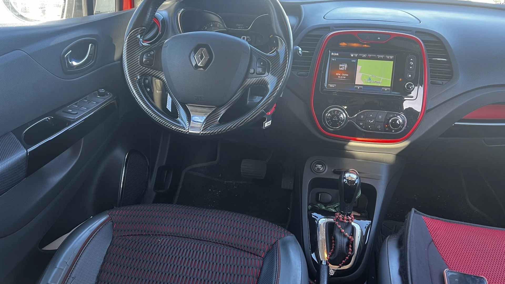 Renault Captur 1.5 dCi Helly Hansen EDC