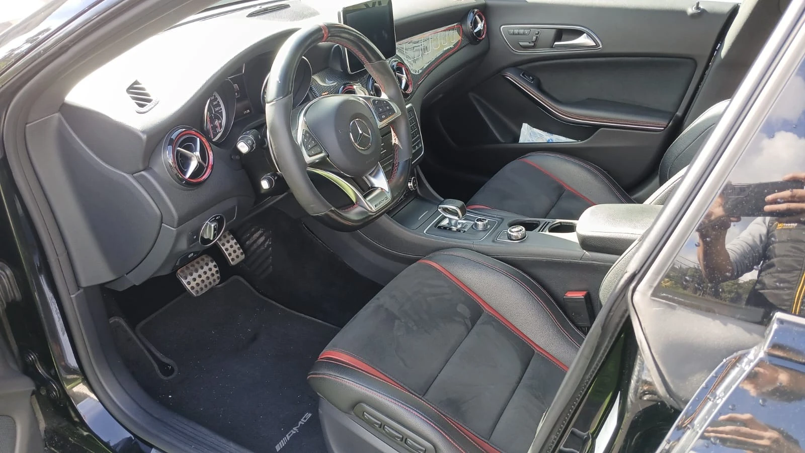 Mercedes-Benz CLA 45 AMG Performance