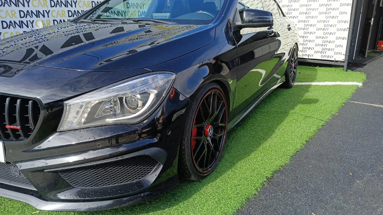 Mercedes-Benz CLA 45 AMG Performance