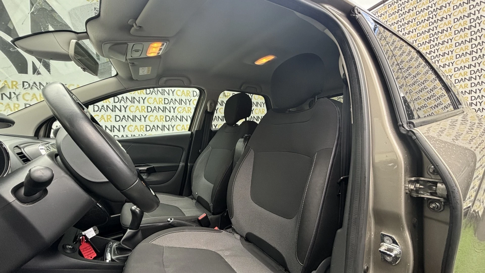 Renault Captur (ENERGY) dCi 90 EDC INTENS