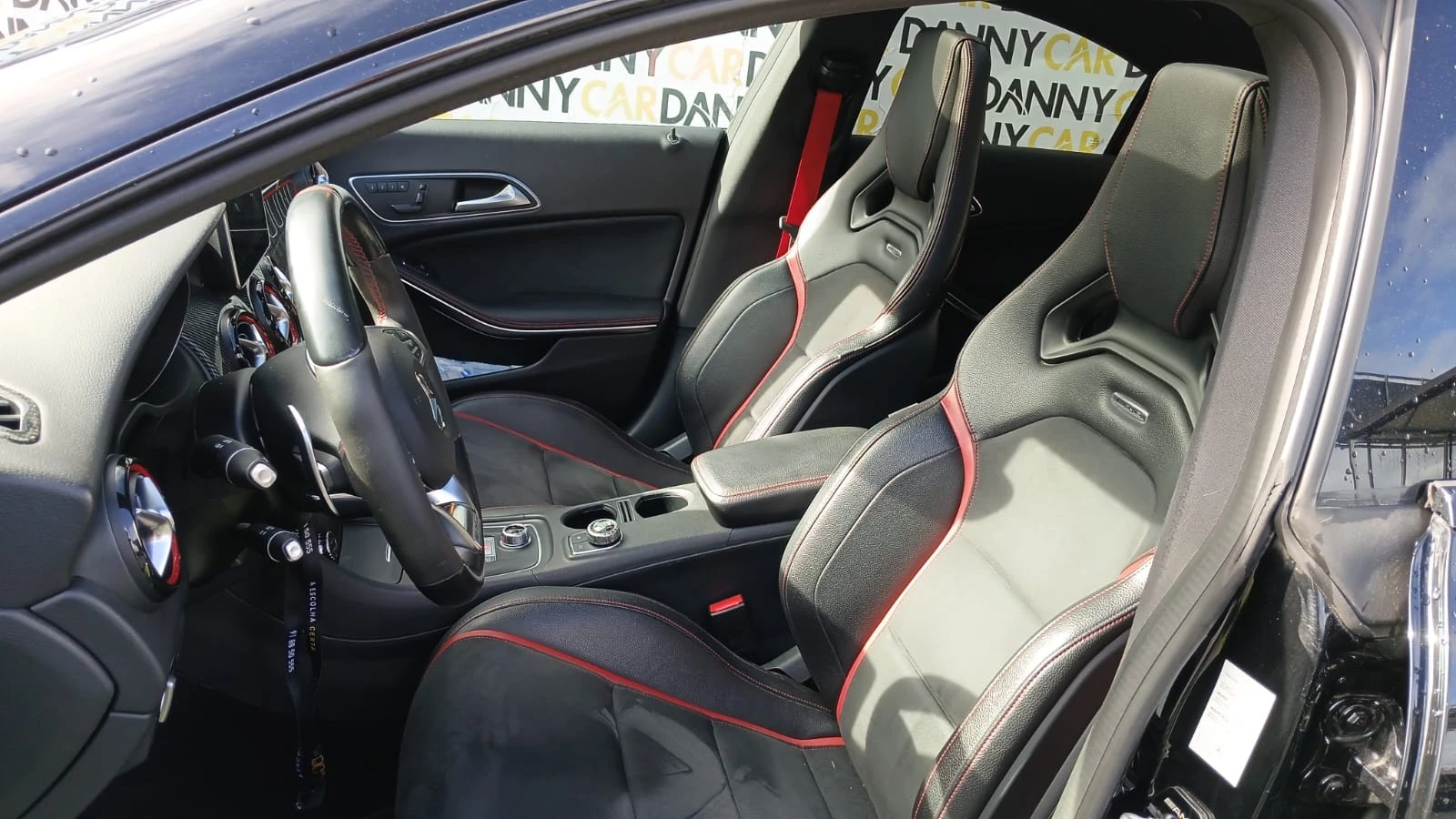 Mercedes-Benz CLA 45 AMG Performance