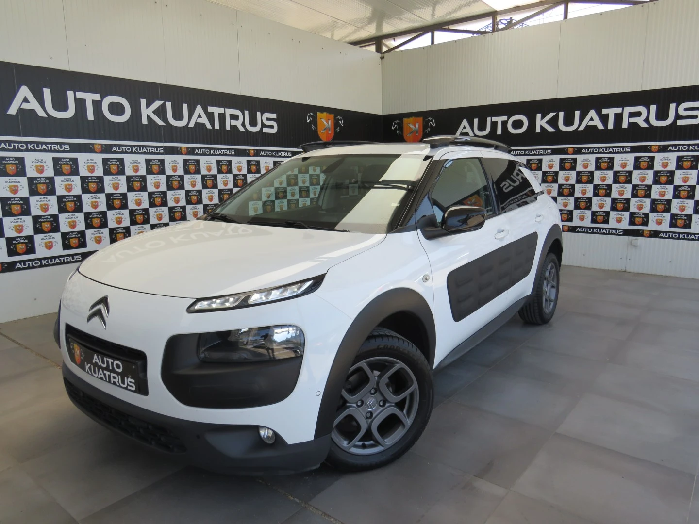 Citroën C4 Cactus 1.6 HDI PANORAMICO