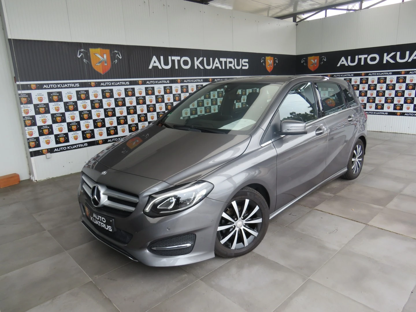 Mercedes-Benz B 180 180 D