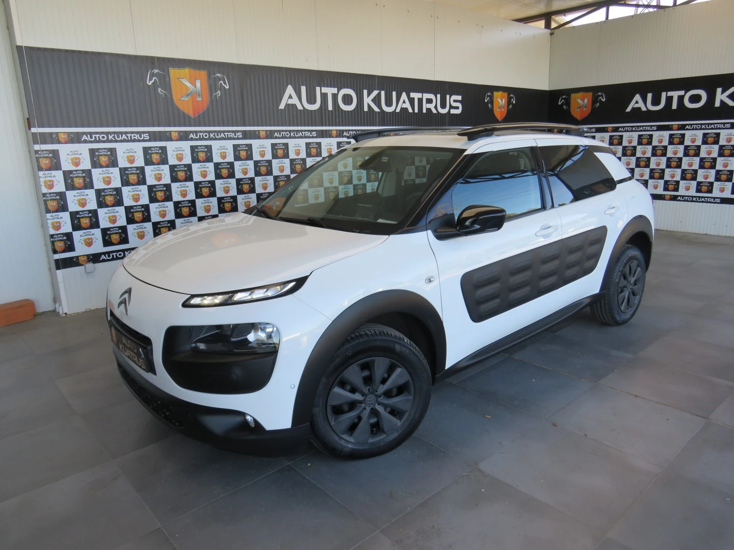 Citroën C4 Cactus 1.6 HDI PANORAMICO