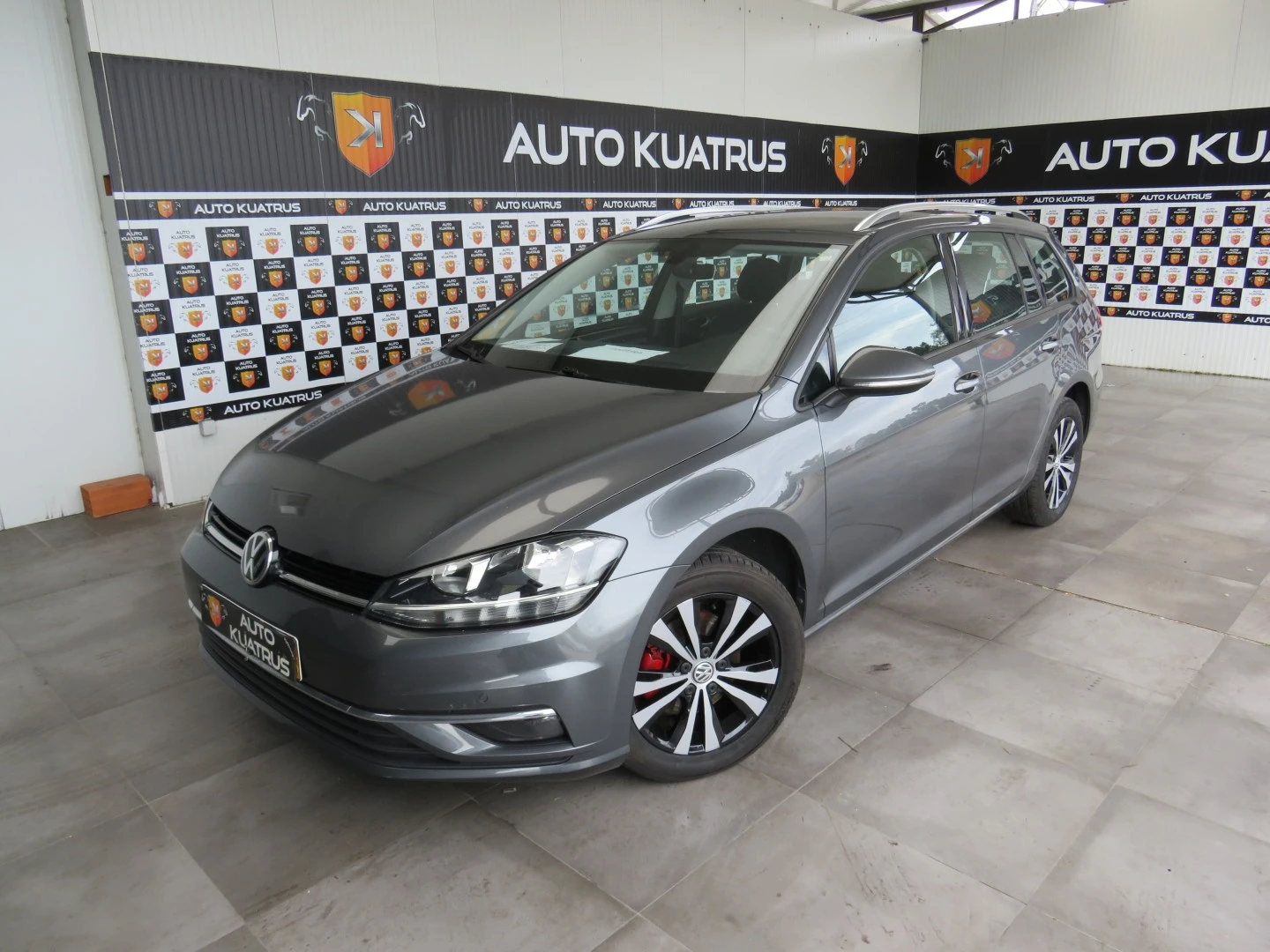 VW Golf Variant 1.6 TDi Confortline