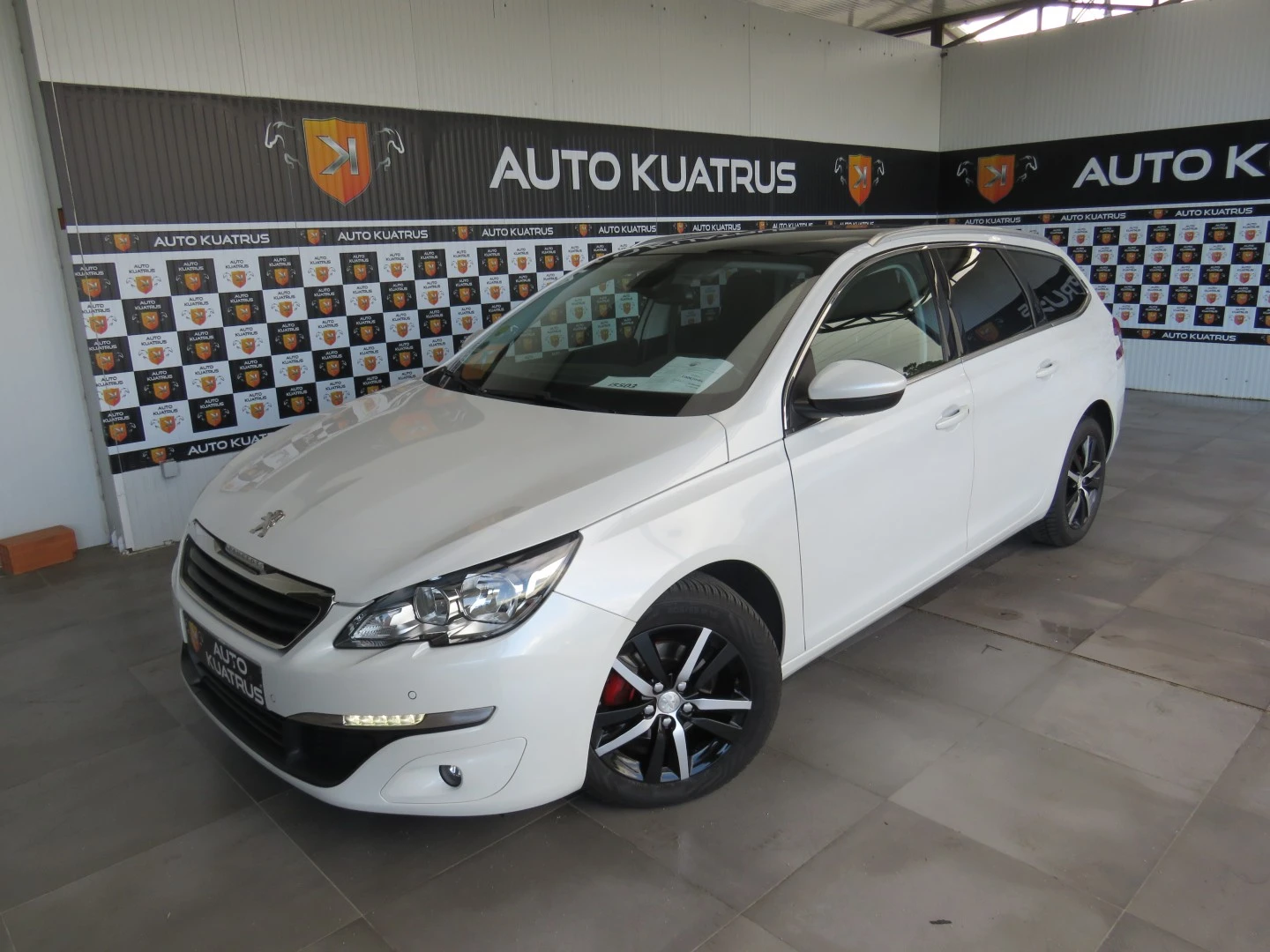 Peugeot 308 SW 1.6 HDI Panorâmico