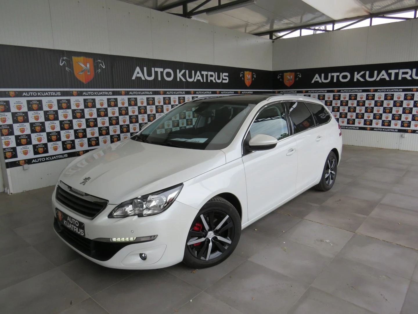 Peugeot 308 SW 1.6 HDI Panorâmico