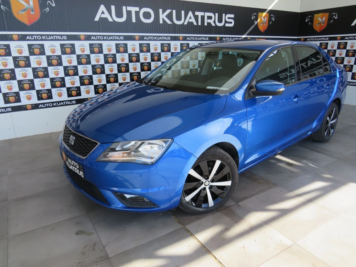 SEAT Toledo momentum business