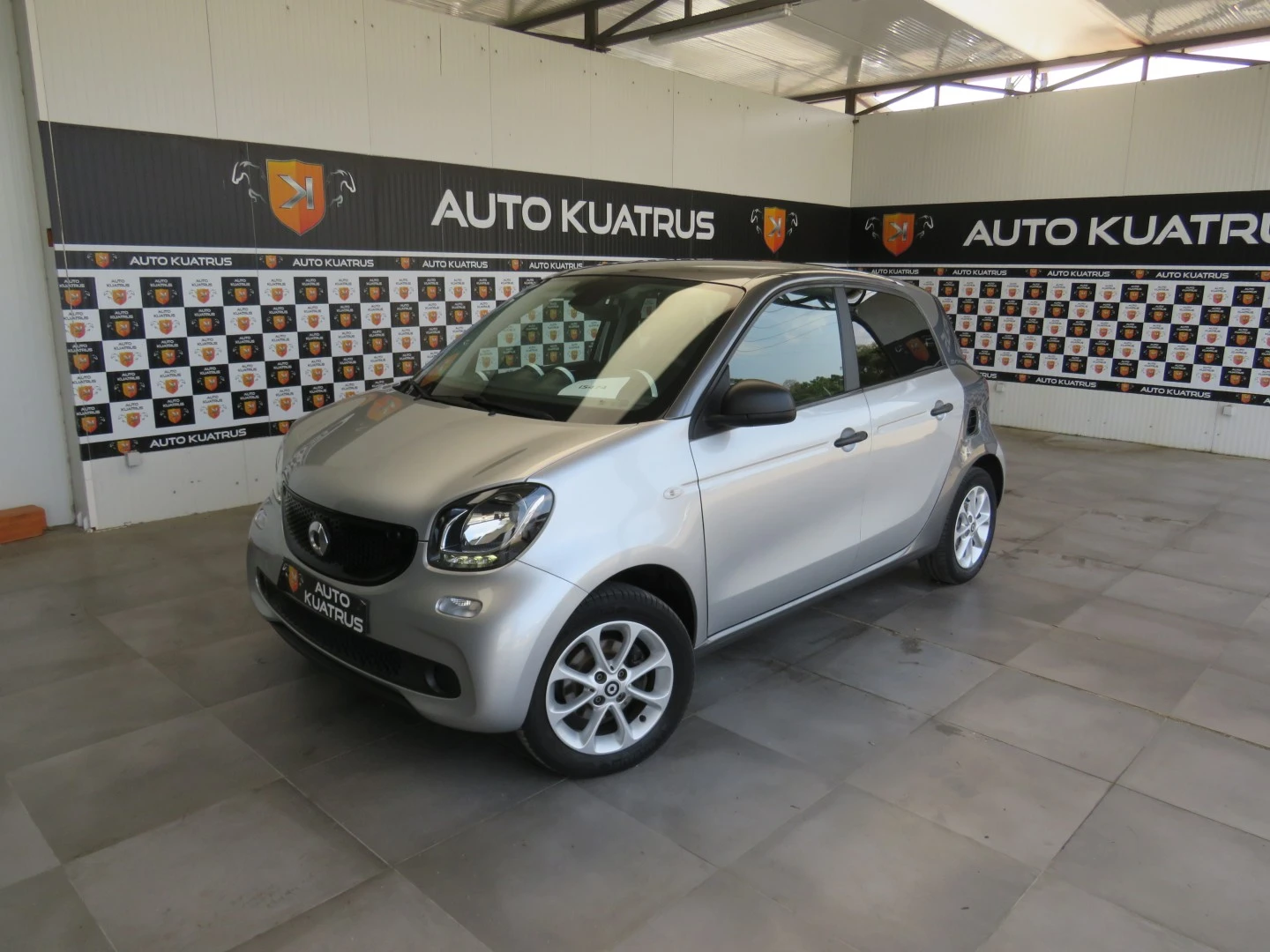 Smart ForFour 1.0