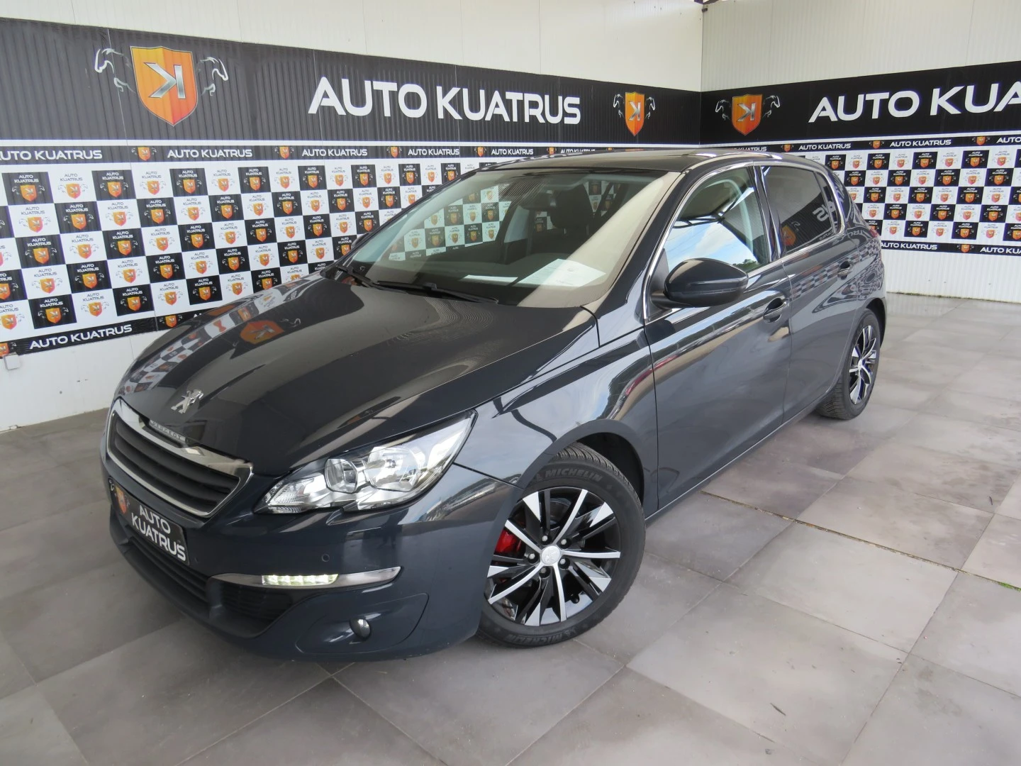 Peugeot 308 1.6 HDI Panorâmico