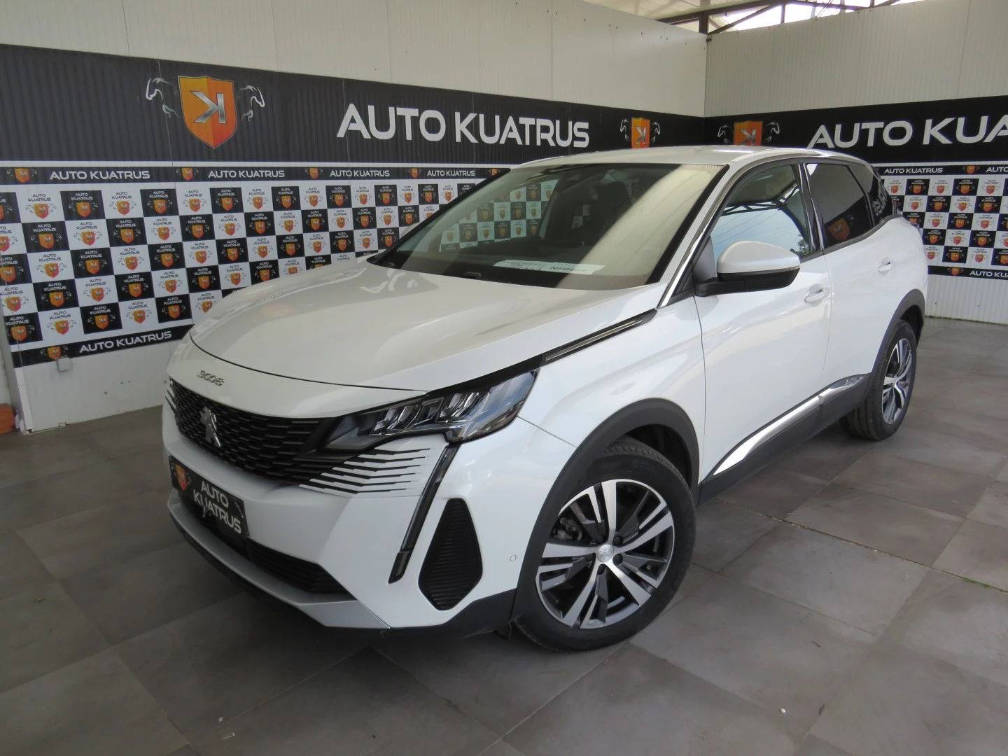Peugeot 3008 1.5 BlueHDi Allure EAT8