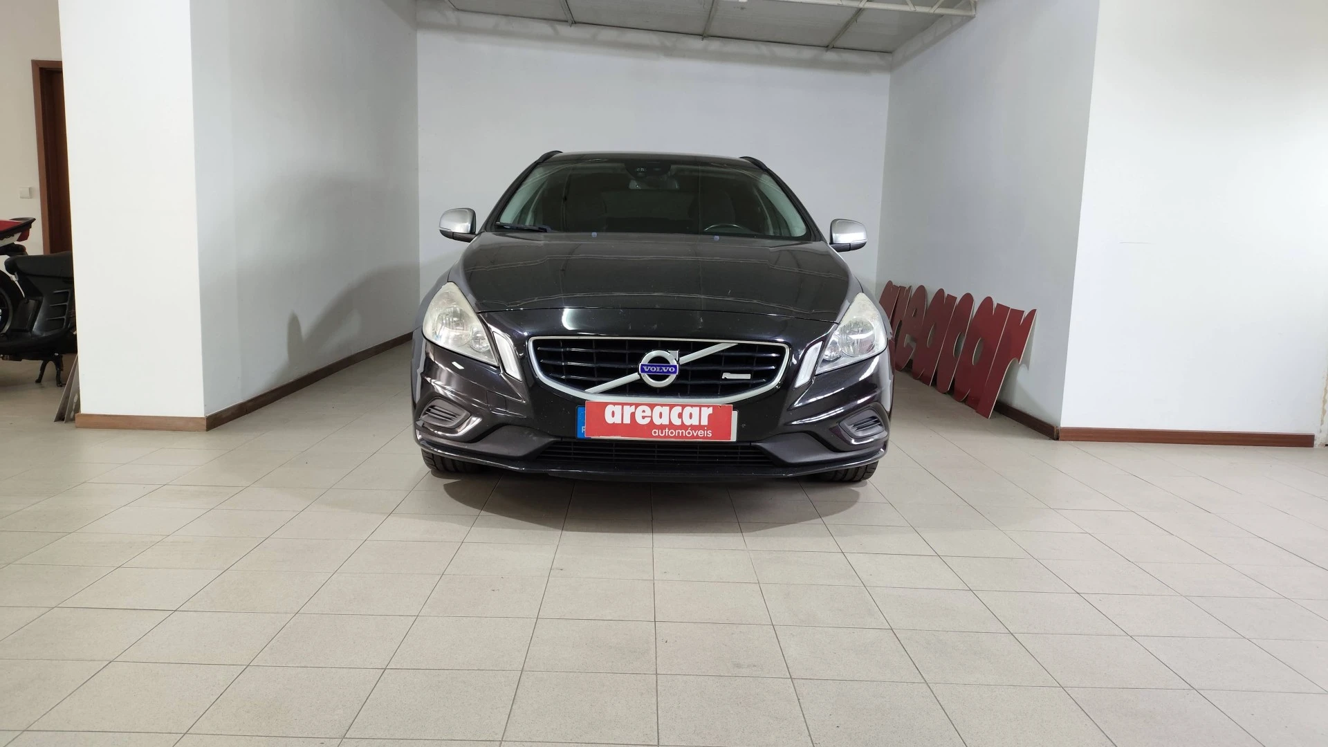 Volvo V60 2.0 D3 R-Design