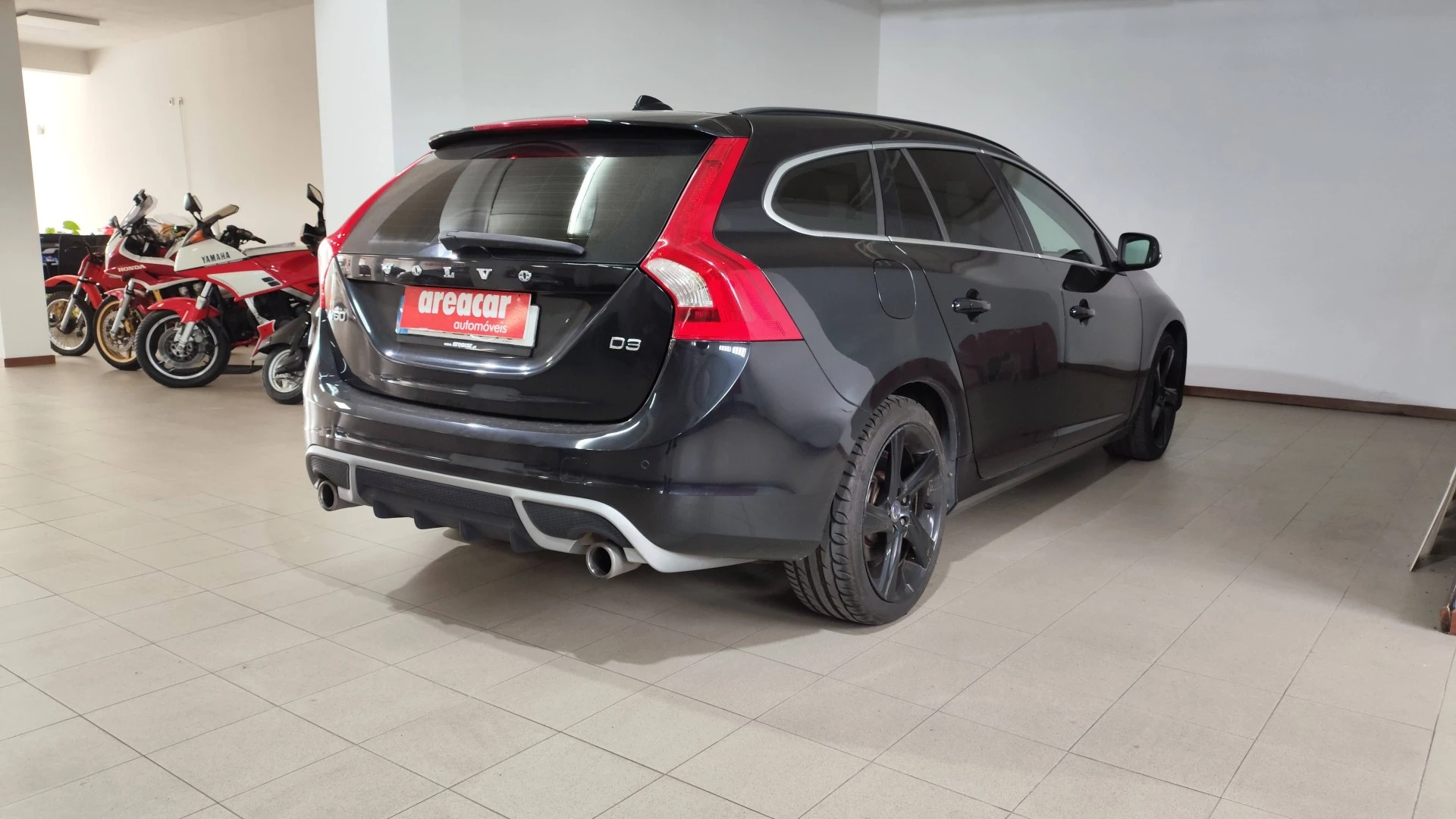 Volvo V60 2.0 D3 R-Design